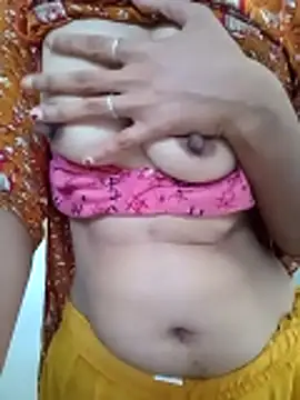 kittu0987 online show from April 2, 2026, 3:48 am