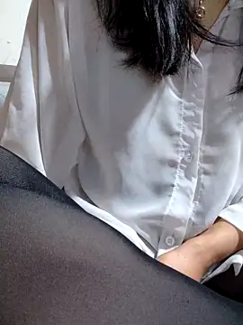 Maria2299 online show from March 4, 2026, 8:59 pm