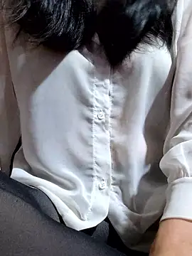 Maria2299 online show from April 2, 2026, 11:35 pm