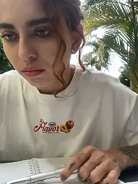 imhelena online show from January 16, 2026, 10:25 pm