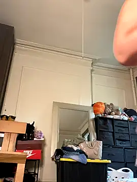 Snapshot of AlyCakes212 chatting on September 22, 2025, 3:47 pm AlyCakes212 online show from September 22, 2025, 3:47 pm