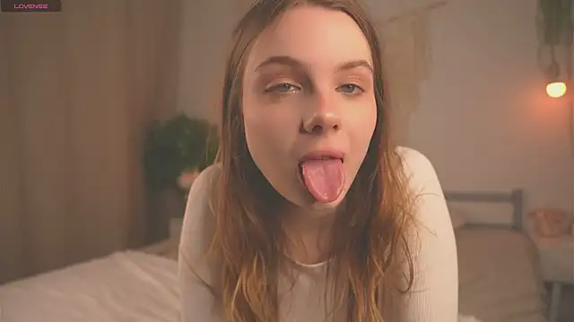 Snapshot of Lu__Lane chatting on September 23, 2025, 7:55 am Lu Lane online show from September 23, 2025, 7:55 am