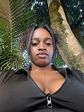 Snapshot of darle_volant chatting on April 28, 2026, 10:48 pm darle volant online show from April 28, 2026, 10:48 pm