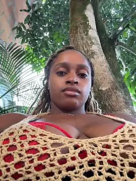 Snapshot of darle_volant chatting on July 11, 2026, 9:49 pm darle volant online show from July 11, 2026, 9:49 pm