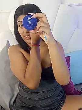Snapshot of Kaylachannell chatting on June 11, 2026, 3:48 am Kaylachannell online show from June 11, 2026, 3:48 am