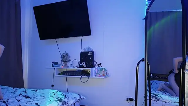 Candy Flosse online show from October 24, 2025, 8:22 am