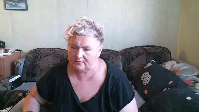 Snapshot of Lana555 chatting on December 5, 2025, 12:03 pm Lana555 online show from December 5, 2025, 12:03 pm