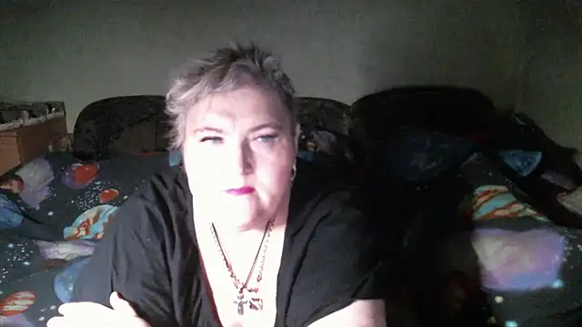 Snapshot of Lana555 chatting on April 12, 2026, 1:32 am Lana555 online show from April 12, 2026, 1:32 am