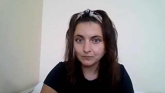 Snapshot of DInaraXRose chatting on September 19, 2025, 12:06 pm DInaraXRose online show from September 19, 2025, 12:06 pm