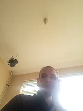 Snapshot of piercingpik chatting on January 13, 2026, 11:37 am piercingpik online show from January 13, 2026, 11:37 am