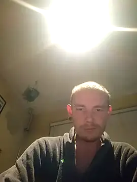 Snapshot of piercingpik chatting on January 15, 2026, 11:19 pm piercingpik online show from January 15, 2026, 11:19 pm