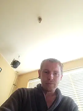 Snapshot of piercingpik chatting on May 18, 2026, 9:48 am piercingpik online show from May 18, 2026, 9:48 am