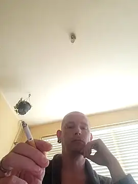 Snapshot of piercingpik chatting on June 5, 2026, 7:36 am piercingpik online show from June 5, 2026, 7:36 am