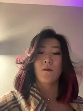 Snapshot of AikoYamada chatting on November 10, 2025, 6:23 am AikoYamada online show from November 10, 2025, 6:23 am