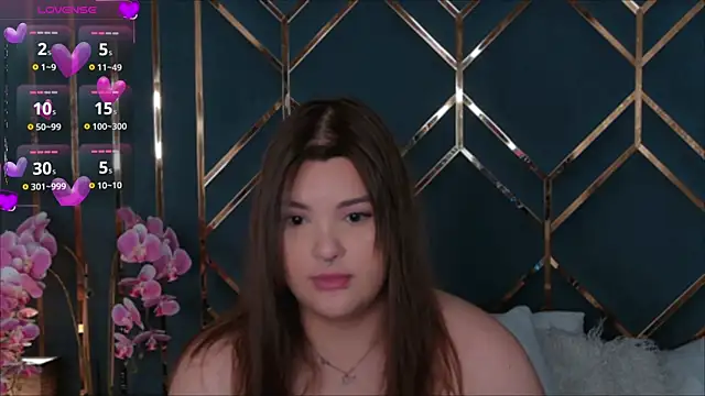 EmilyHyde online show from February 22, 2026, 1:20 pm