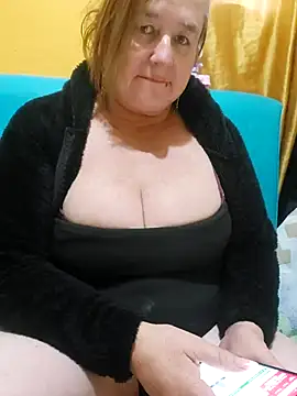 Snapshot of Miss-tetas chatting on February 17, 2026, 10:49 pm Miss-tetas online show from February 17, 2026, 10:49 pm