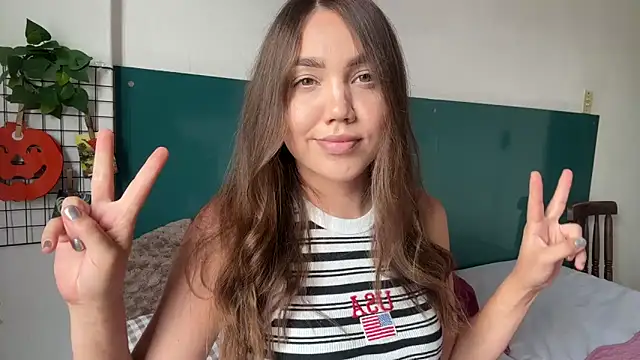 NebulaHaven online show from October 30, 2025, 3:02 pm