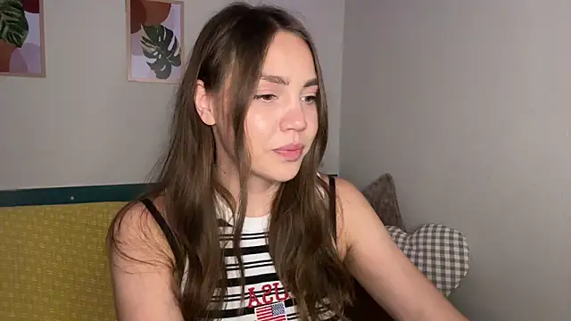 NebulaHaven online show from November 17, 2025, 2:28 am