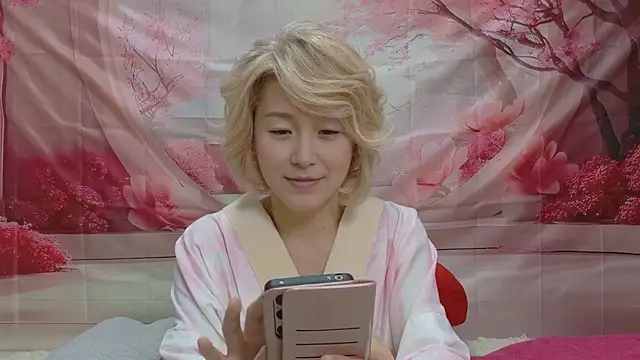 Snapshot of kimagure-fu- chatting on November 28, 2025, 5:21 am kimagure-fu- online show from November 28, 2025, 5:21 am