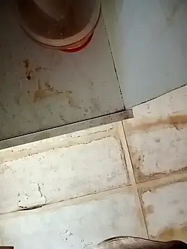 RFeltomWhitJ online show from November 21, 2025, 6:23 am