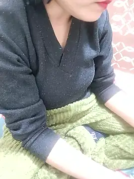 Snapshot of Pihu_Chopra chatting on January 7, 2026, 5:15 pm Pihu Chopra online show from January 7, 2026, 5:15 pm