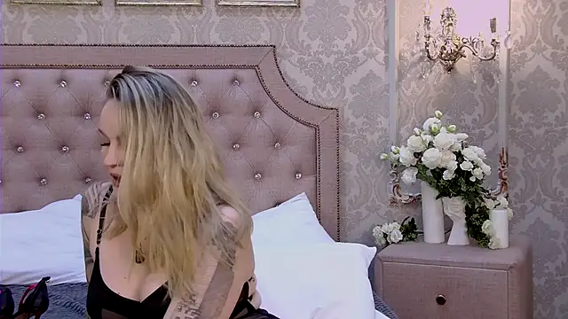 Kate Storm online show from September 24, 2025, 4:16 am