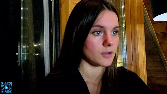 chloemilka online show from May 23, 2026, 6:01 pm