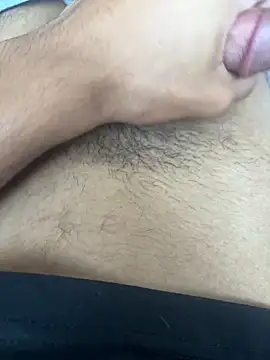 Coloureddickforyou online show from December 19, 2025, 7:37 am