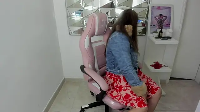 camixxx m online show from October 23, 2025, 12:48 pm