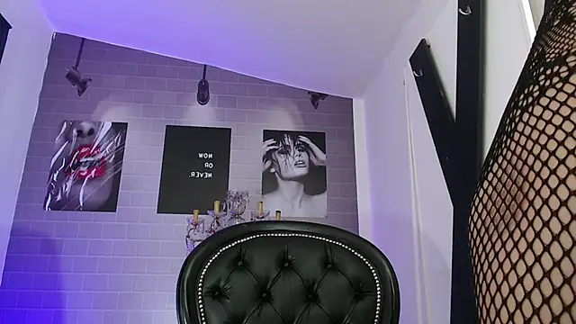 Snapshot of aleesha_cameron02 chatting on January 7, 2026, 9:28 pm aleesha cameron02 online show from January 7, 2026, 9:28 pm