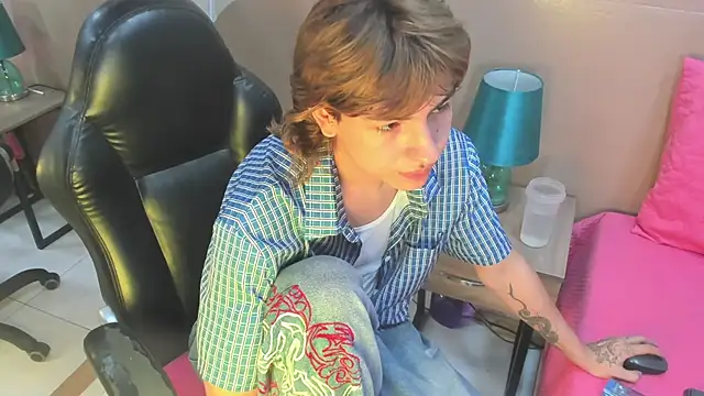 Enrrixxx  online show from March 27, 2026, 12:16 am