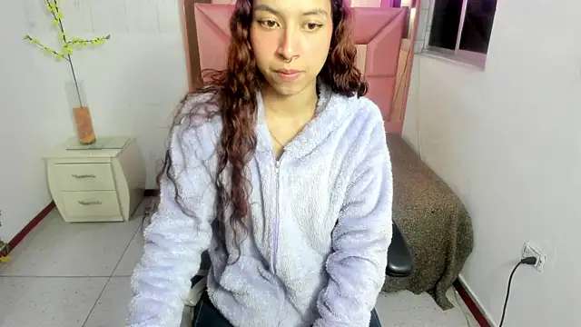 Snapshot of anna_moon11 chatting on May 14, 2026, 3:46 am anna moon11 online show from May 14, 2026, 3:46 am