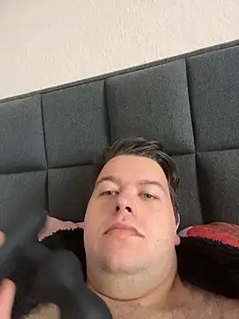 Snapshot of Lars2306 chatting on November 2, 2025, 1:35 pm Lars2306 online show from November 2, 2025, 1:35 pm