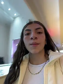 arieel  722 online show from February 10, 2026, 8:02 pm