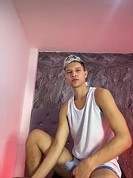 Twinkcock22 online show from February 25, 2026, 9:30 am