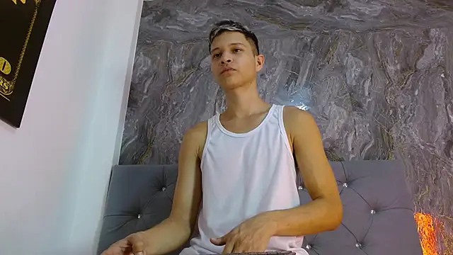 Twinkcock22 online show from March 25, 2026, 10:05 pm