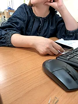 Snapshot of PhuongNhi21 chatting on October 30, 2025, 1:40 am PhuongNhi21 online show from October 30, 2025, 1:40 am