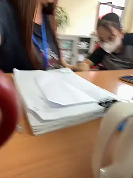 Snapshot of PhuongNhi21 chatting on November 6, 2025, 1:06 am PhuongNhi21 online show from November 6, 2025, 1:06 am