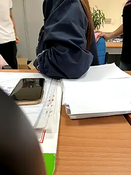 Snapshot of PhuongNhi21 chatting on November 11, 2025, 1:16 am PhuongNhi21 online show from November 11, 2025, 1:16 am