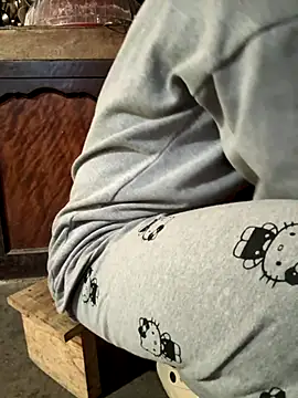 Snapshot of PhuongNhi21 chatting on November 23, 2025, 2:11 am PhuongNhi21 online show from November 23, 2025, 2:11 am