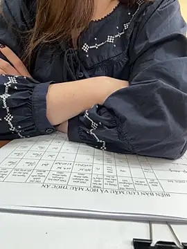 Snapshot of PhuongNhi21 chatting on December 2, 2025, 1:33 am PhuongNhi21 online show from December 2, 2025, 1:33 am