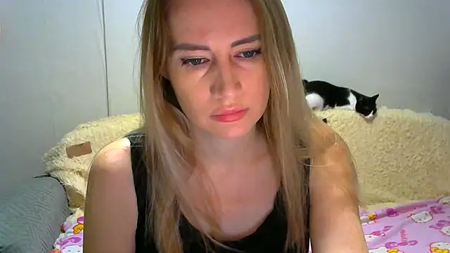 JessFoxxx online show from November 13, 2025, 3:38 am