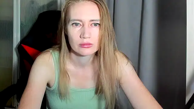 JessFoxxx online show from May 27, 2026, 2:30 am