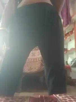 Snapshot of Desi_couple305 chatting on November 10, 2025, 3:16 am Desi couple305 online show from November 10, 2025, 3:16 am