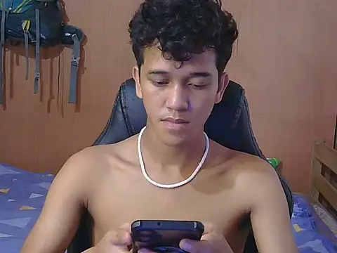 kenbigcockxx online show from December 23, 2025, 2:31 am