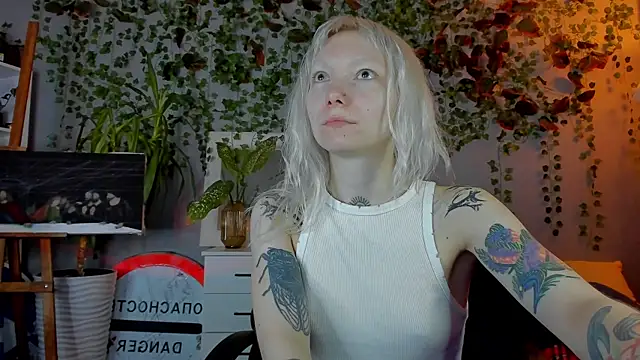Snapshot of tattoo_art_baby chatting on July 20, 2026, 11:45 am tattoo art baby online show from July 20, 2026, 11:45 am