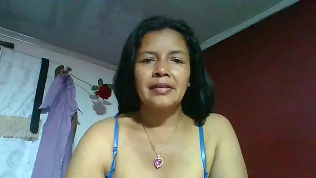 DianaOchoa  online show from April 23, 2026, 3:08 am