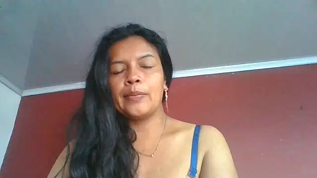 Snapshot of DianaOchoa_ chatting on June 4, 2026, 12:00 pm DianaOchoa online show from June 4, 2026, 12:00 pm
