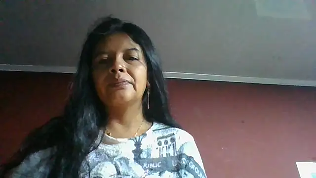 Snapshot of DianaOchoa_ chatting on June 17, 2026, 10:17 am DianaOchoa online show from June 17, 2026, 10:17 am