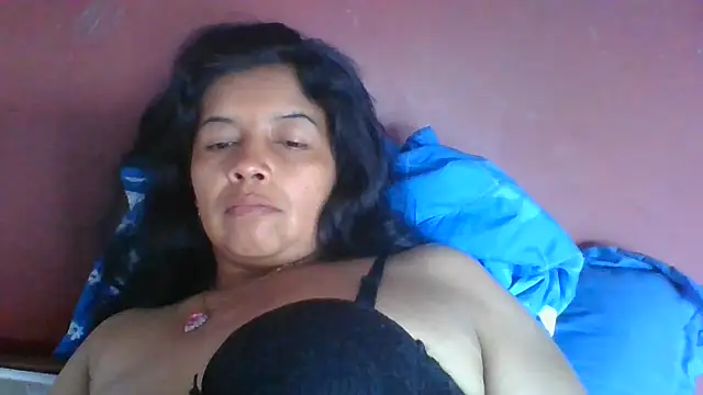Snapshot of DianaOchoa_ chatting on June 27, 2026, 12:22 pm DianaOchoa online show from June 27, 2026, 12:22 pm